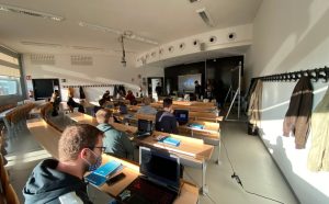 Ragazzi che partecipano a Hackathon di Ca' Foscari- - JTP Informatica